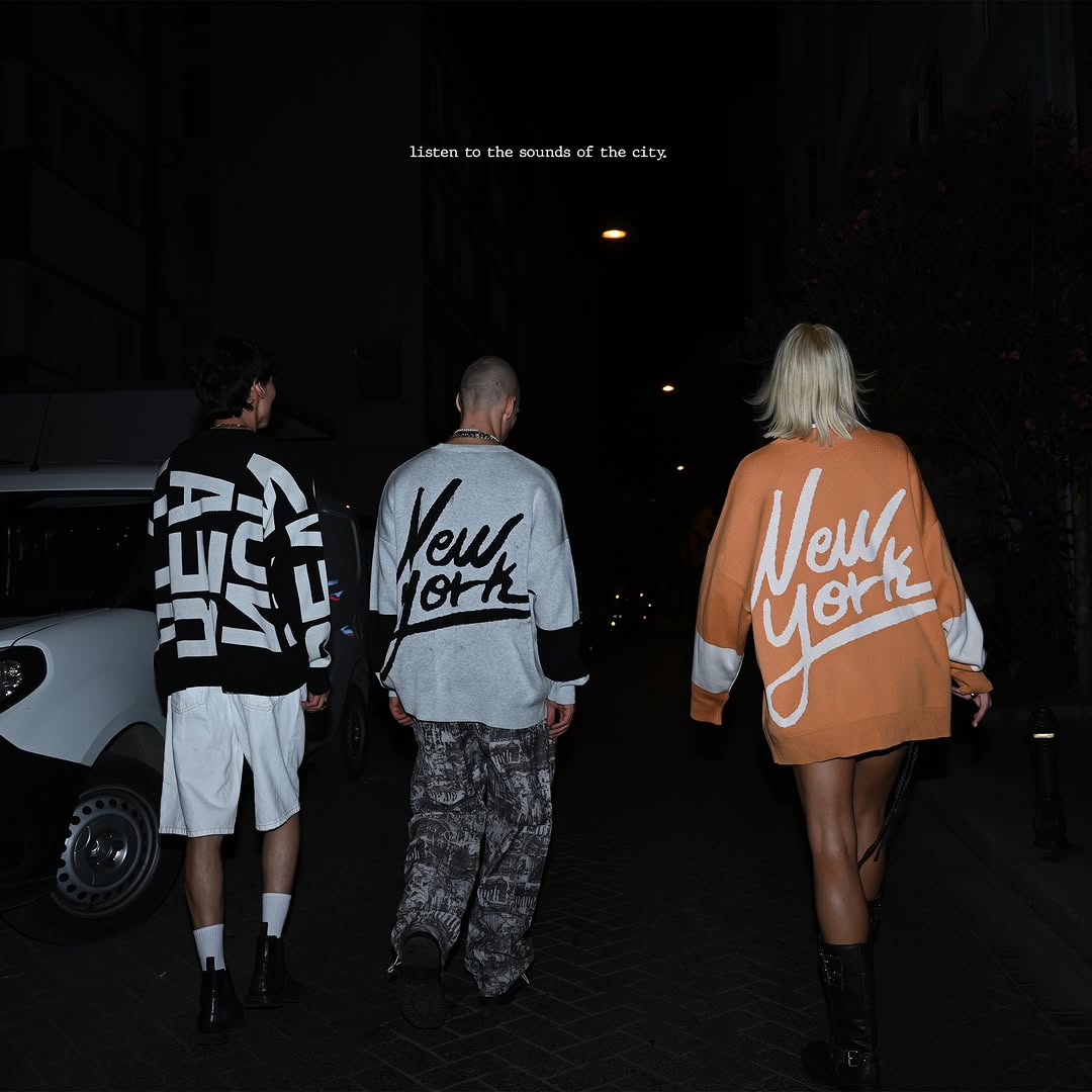 Sweatshirt