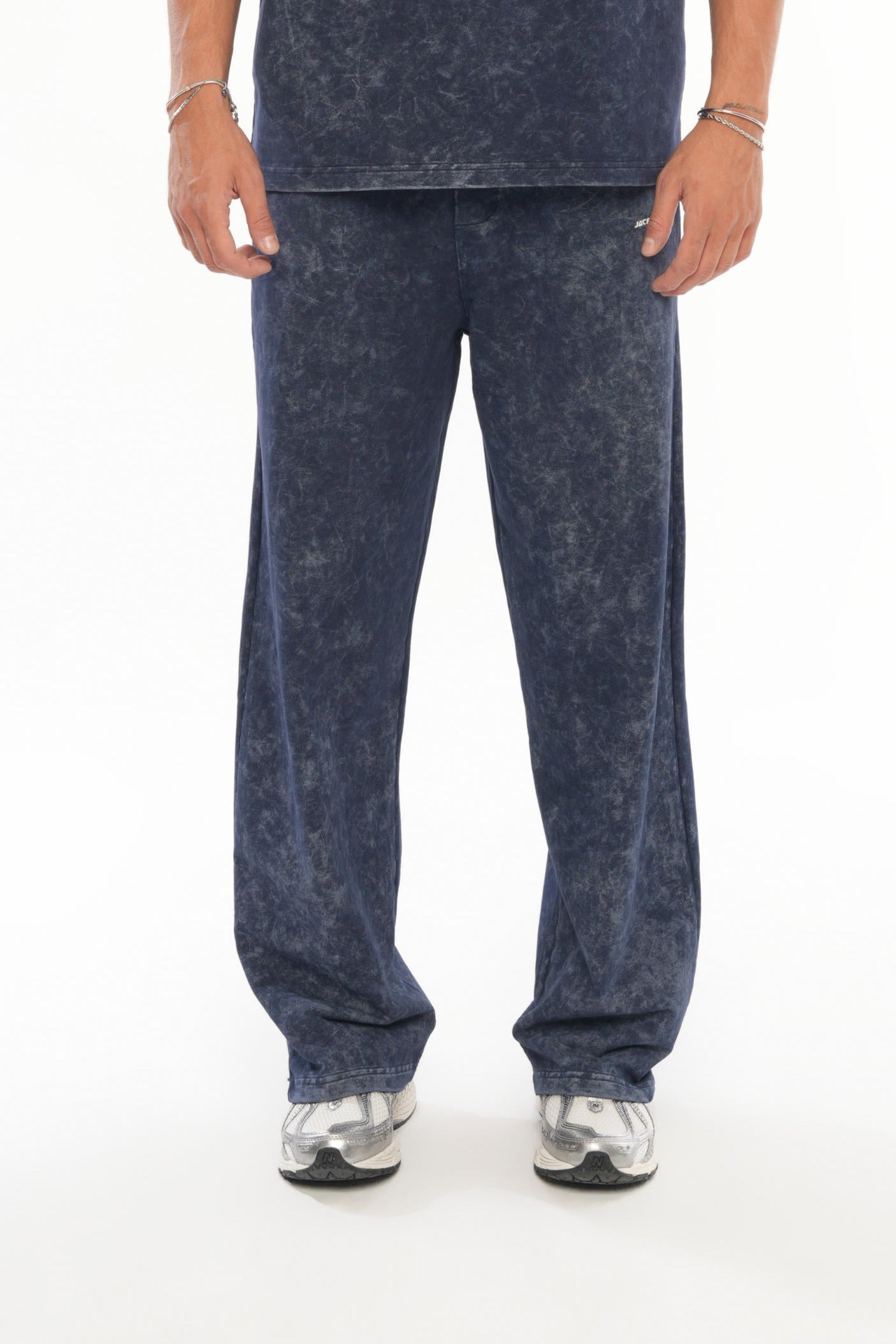 Basic Tracksuit with Embroidery Details - Black