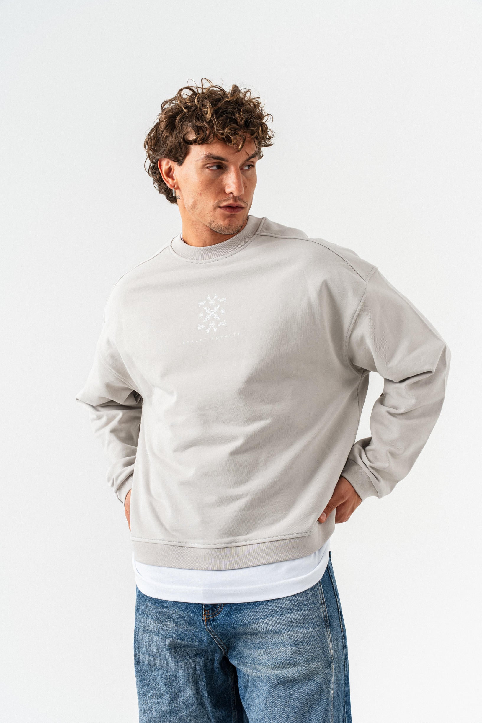 Desenli Patchli Oversize Sweatshirt - Gri