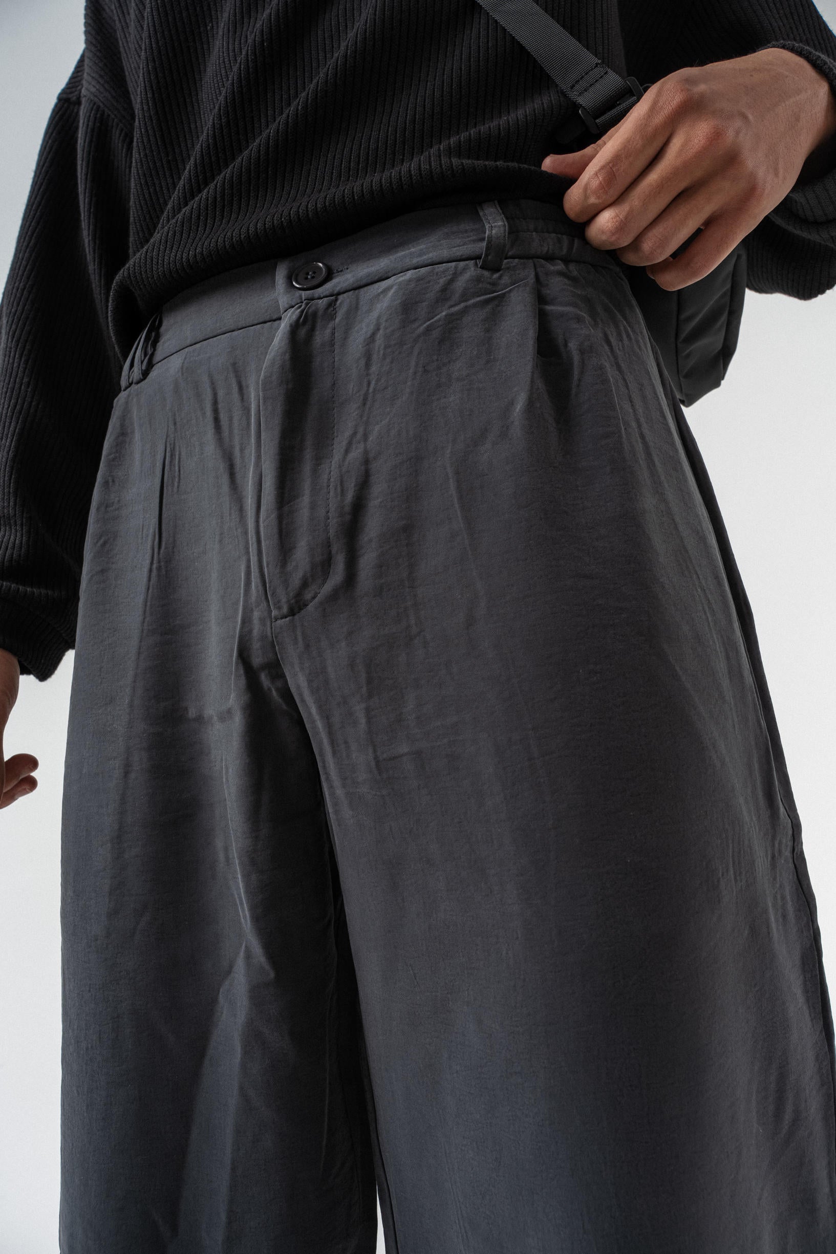 Pileli Kumaş Baggy Pantolon - Füme