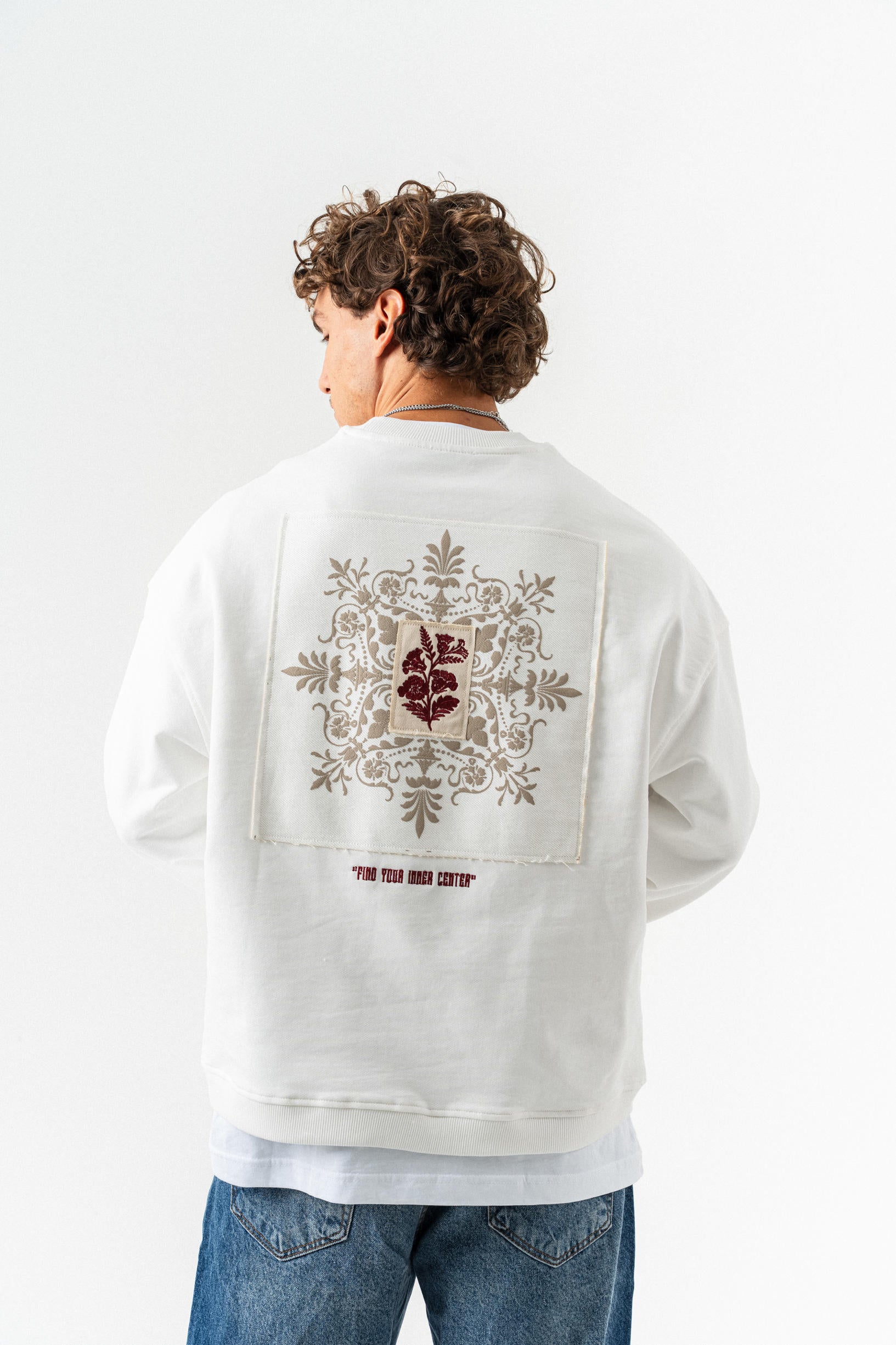 Patch Detaylı Oversize Sweatshirt - Ekru