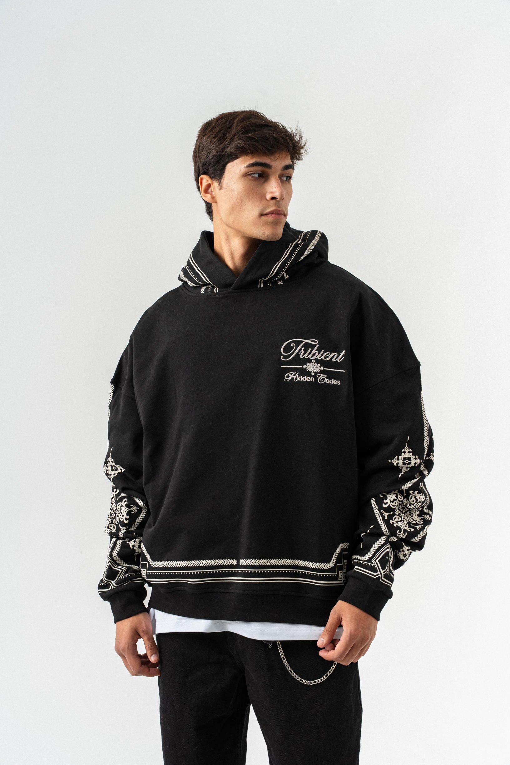 Desenli Kapüşonlu Oversize Sweatshirt - Siyah