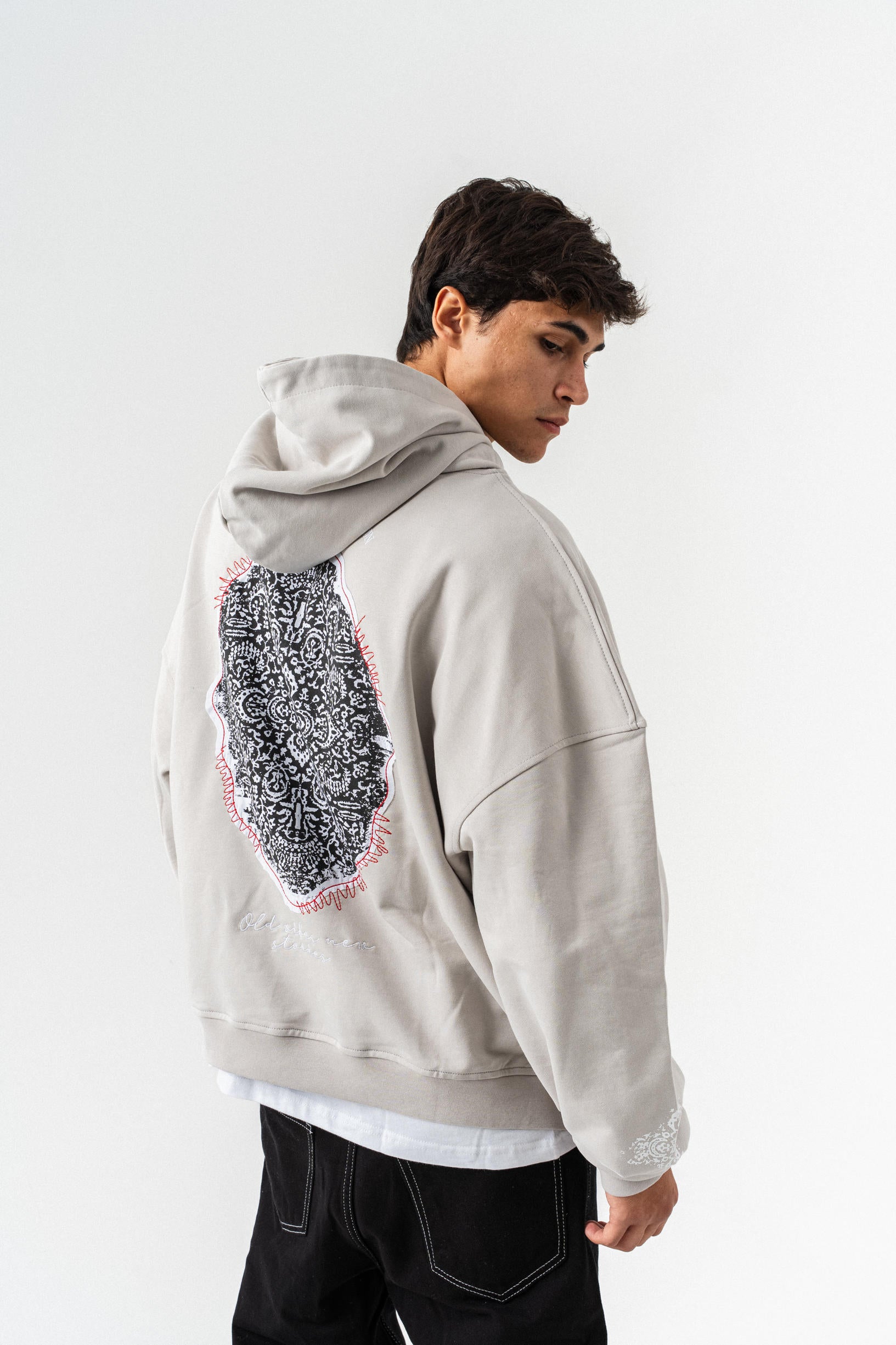 Nakış Detaylı Kapüşonlu Oversize Sweatshirt - Gri