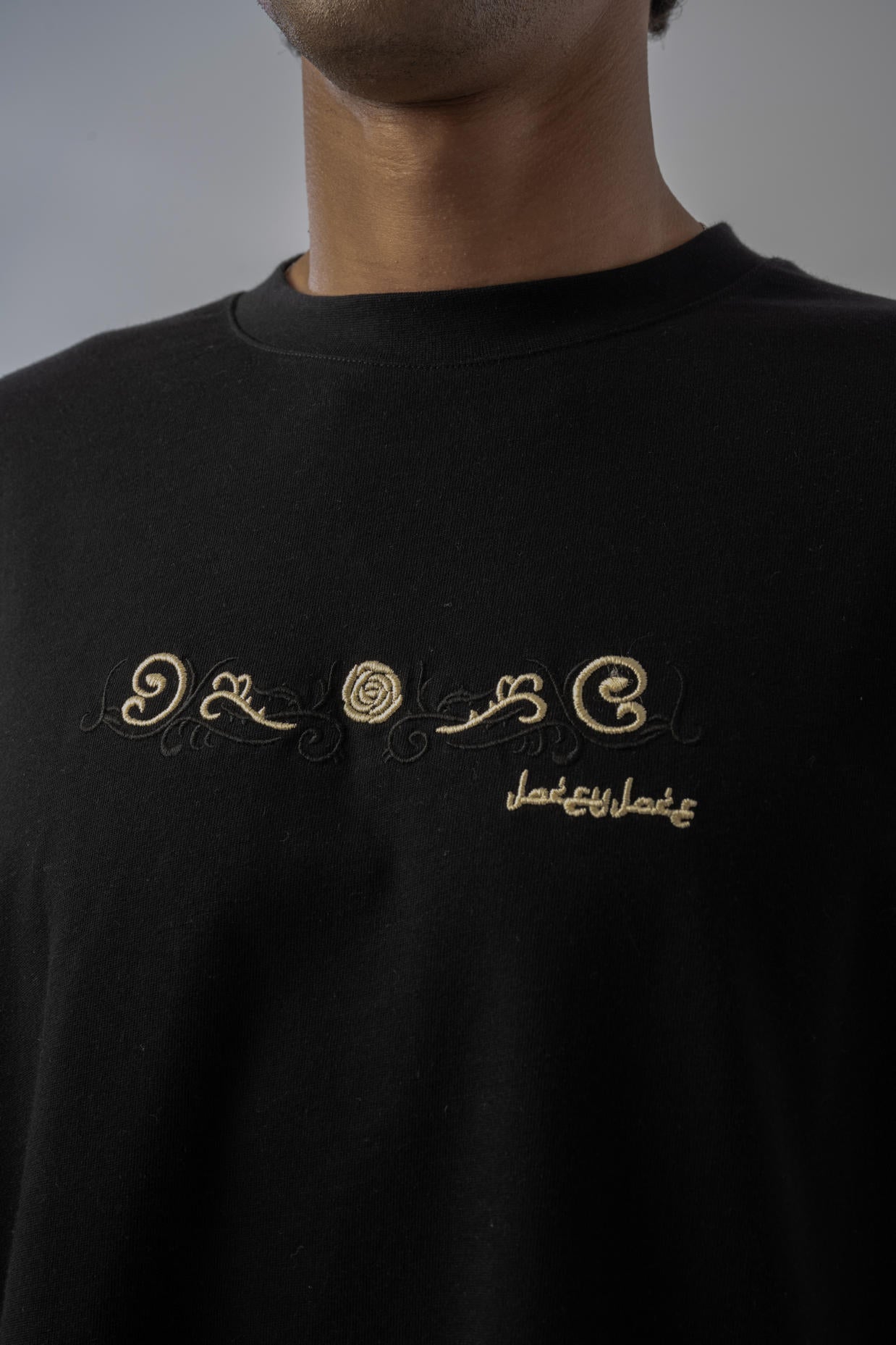 Oversize T-shirt with Embroidery Details - Black
